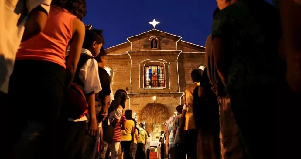 Midnight Mass Traditions in Major US Cities: How America