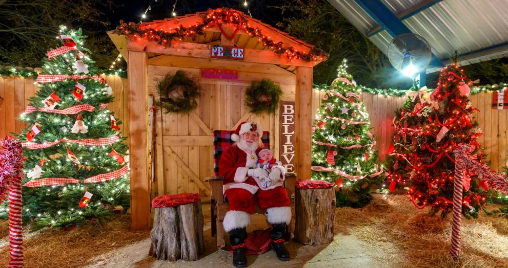 Christmas Eve & Holiday Celebrations in the U.S. 2025: Complete Guide