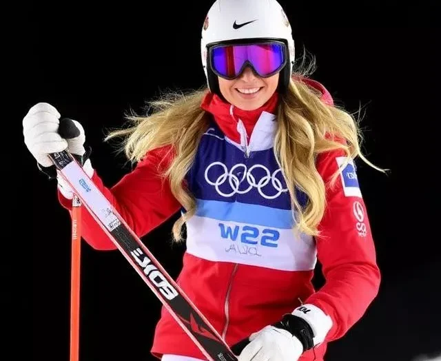 Lindsey Vonn Injured in 2026 Olympics Crash
